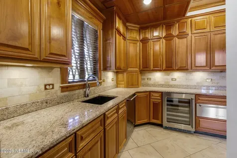 2160 Oak Street Jacksonville FL 32204