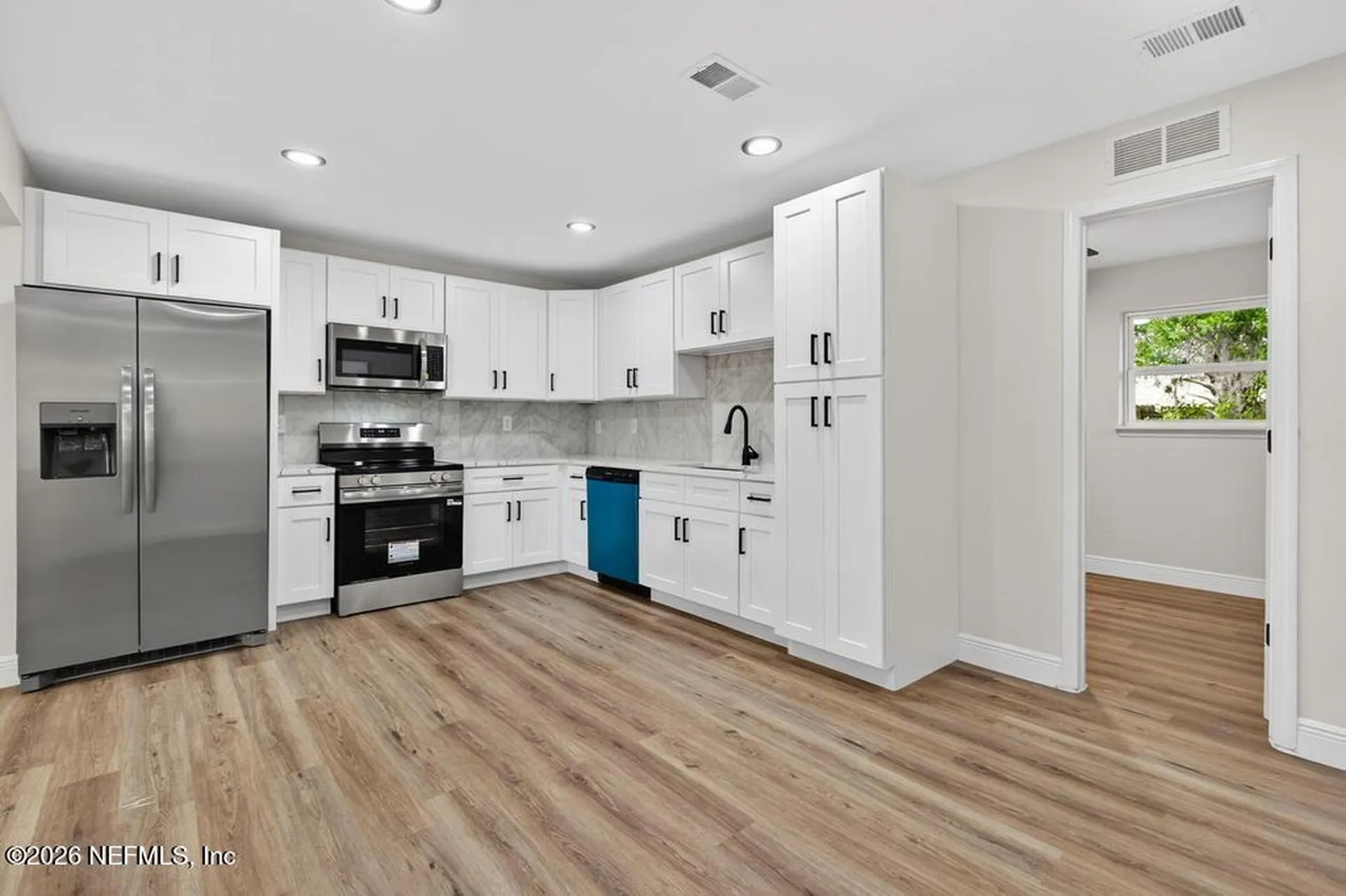 2934 Stonehurst Road W Jacksonville FL 32277