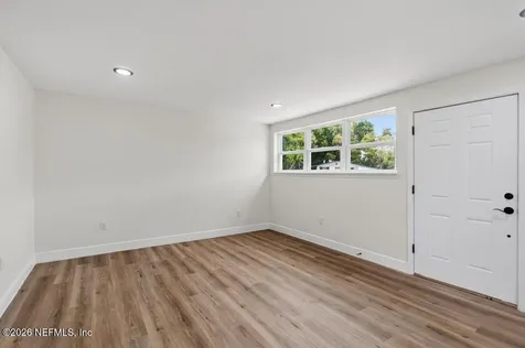 2934 Stonehurst Road W Jacksonville FL 32277
