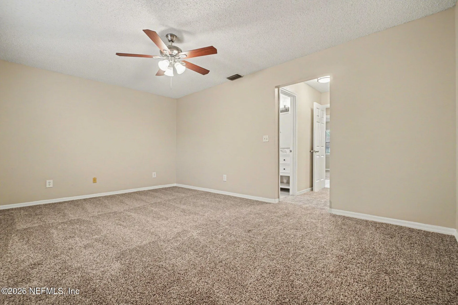 8459 Pikes Peak Drive N Jacksonville FL 32244