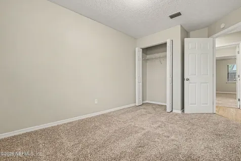 8459 Pikes Peak Drive N Jacksonville FL 32244
