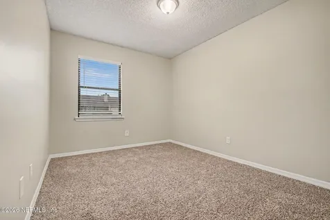 8459 Pikes Peak Drive N Jacksonville FL 32244