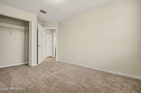 8459 Pikes Peak Drive N Jacksonville FL 32244