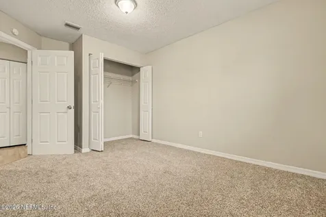 8459 Pikes Peak Drive N Jacksonville FL 32244