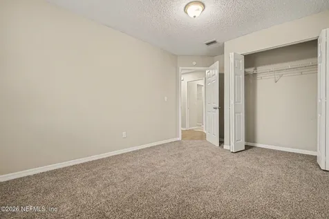 8459 Pikes Peak Drive N Jacksonville FL 32244