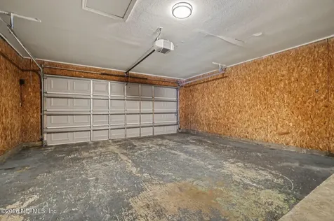 8459 Pikes Peak Drive N Jacksonville FL 32244