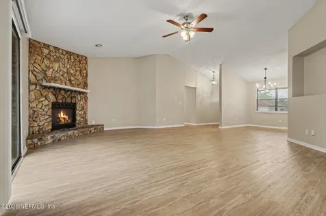8459 Pikes Peak Drive N Jacksonville FL 32244