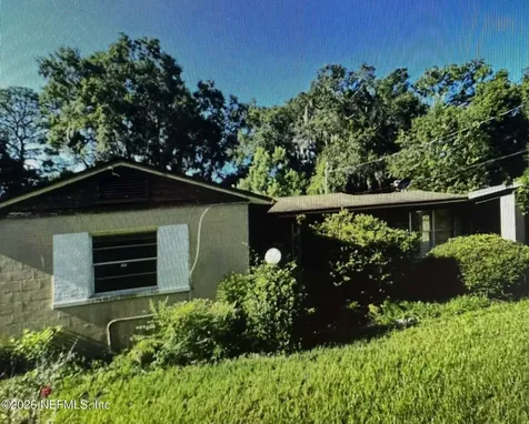 2213 Gillis Street Palatka FL 32177