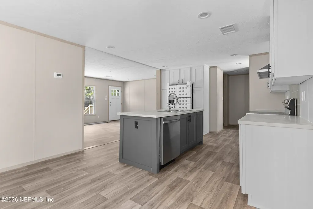 10101 Co Road 127 Glen St. Mary FL 32040
