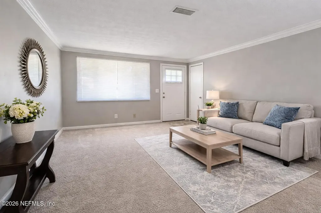 6978 Robert F Kennedy Circle Jacksonville FL 32209