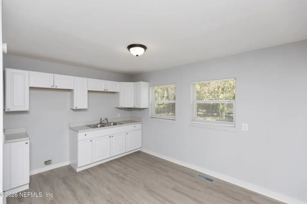 1922 Maclean Road Jacksonville FL 32209