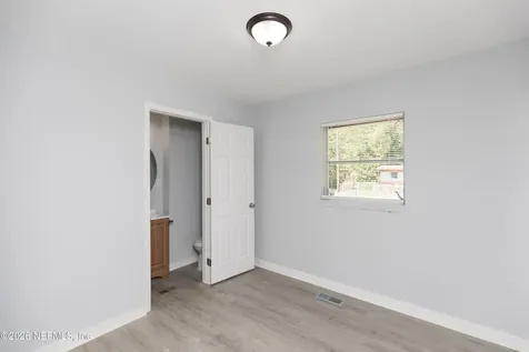 1922 Maclean Road Jacksonville FL 32209