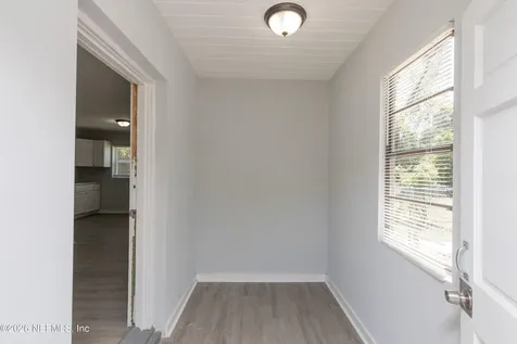 1922 Maclean Road Jacksonville FL 32209