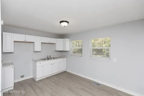 1922 Maclean Road Jacksonville FL 32209