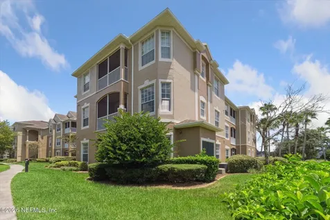 7990 Baymeadows Road E Jacksonville FL 32256