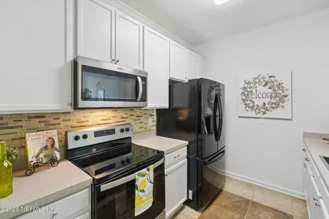7990 Baymeadows Road E Jacksonville FL 32256