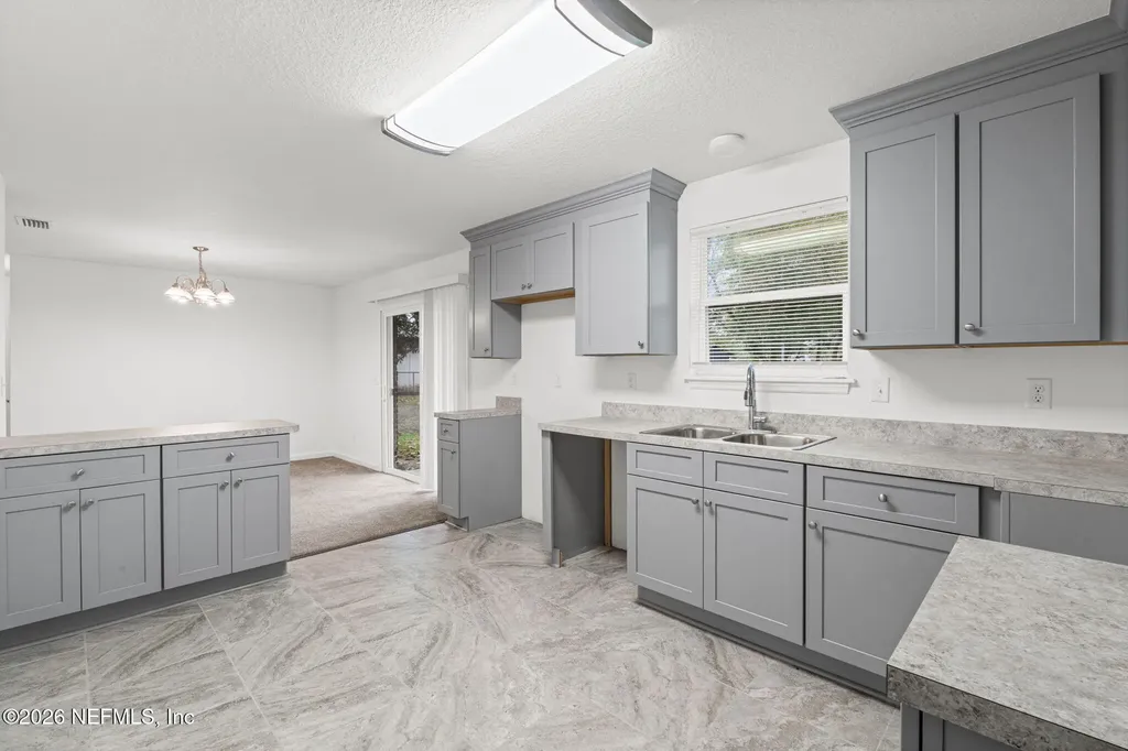4906 Chivalry Drive Jacksonville FL 32208