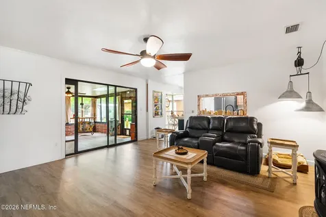 8208 Worm Wood Road Jacksonville FL 32210