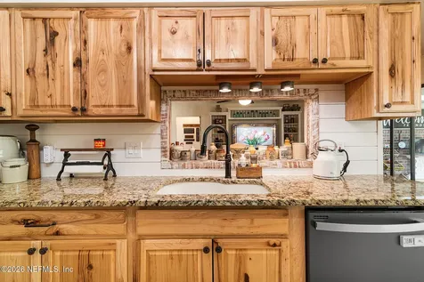8208 Worm Wood Road Jacksonville FL 32210