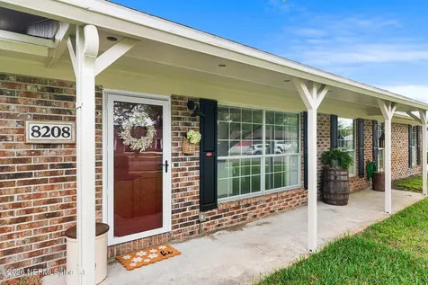 8208 Worm Wood Road Jacksonville FL 32210