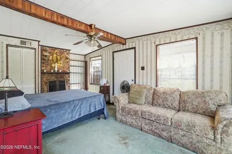 43 Forrestal Circle N Atlantic Beach FL 32233