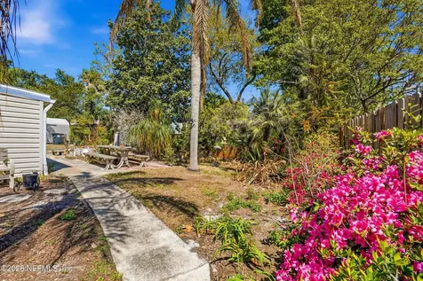 43 Forrestal Circle N Atlantic Beach FL 32233