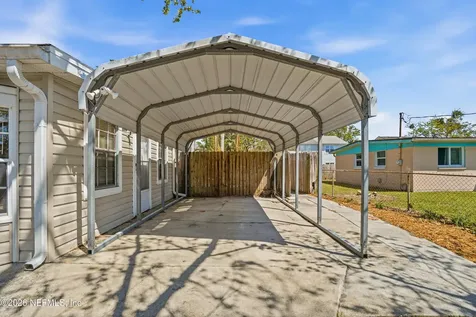 43 Forrestal Circle N Atlantic Beach FL 32233