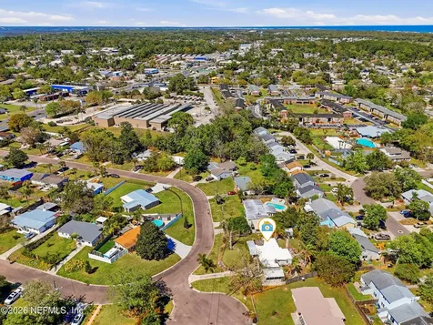 43 Forrestal Circle N Atlantic Beach FL 32233