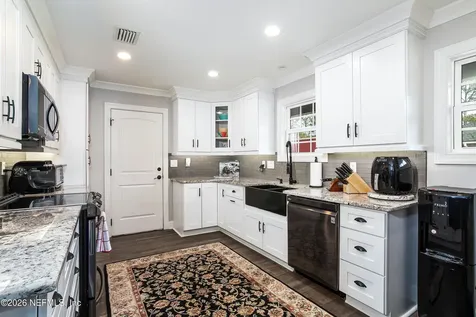 1185 Heritage Estates Jacksonville FL 32220