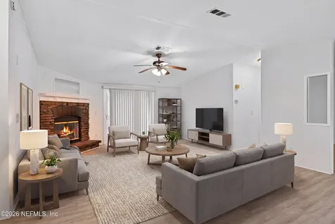 2210 Hibiscus Avenue Middleburg FL 32068