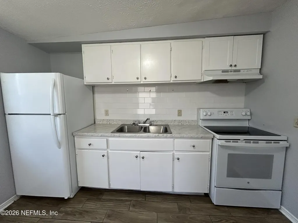 3250 Phyllis Street Jacksonville FL 32205