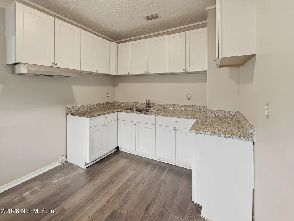 663 Linwood Avenue Jacksonville FL 32206