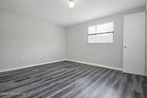 7563 John F Kennedy Drive W Jacksonville FL 32219
