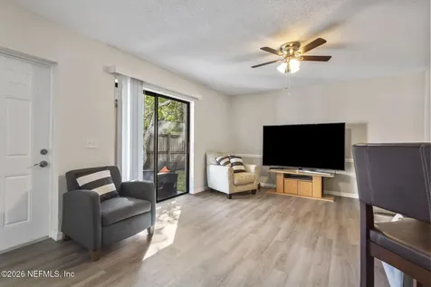 69 Springwood Square Port Orange FL 32129