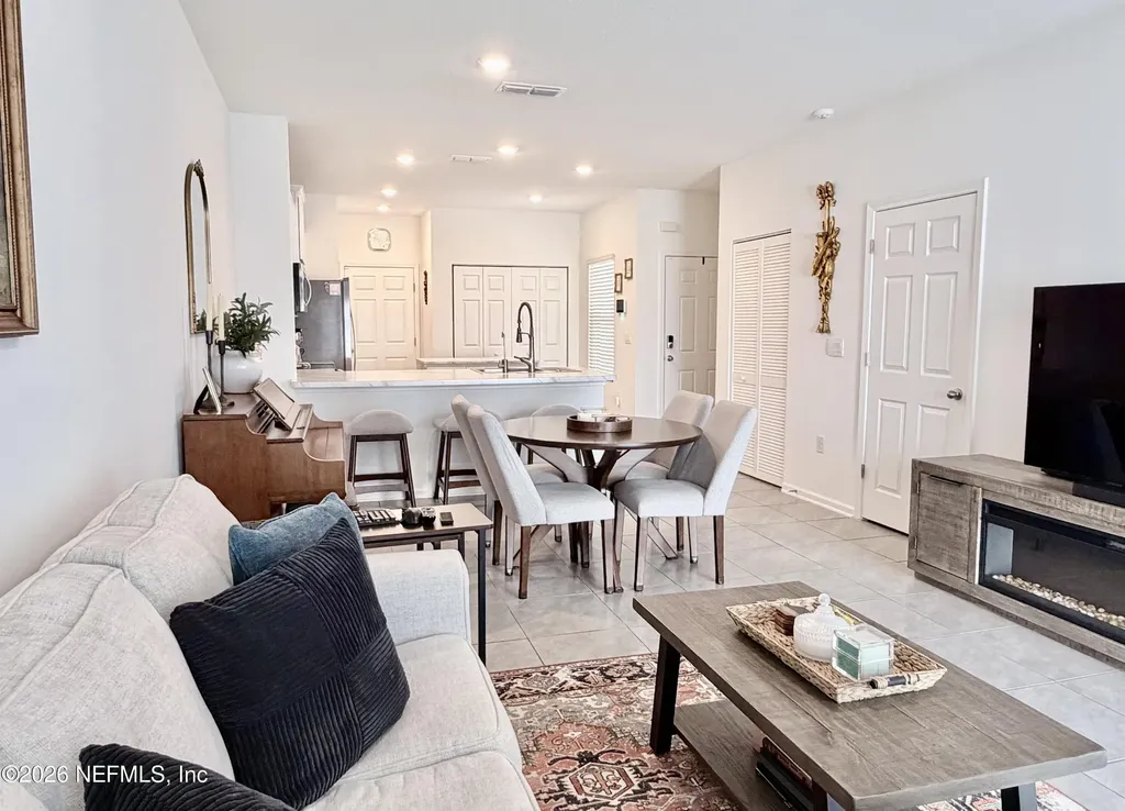 4021 Bay Hawk Court Jacksonville FL 32220
