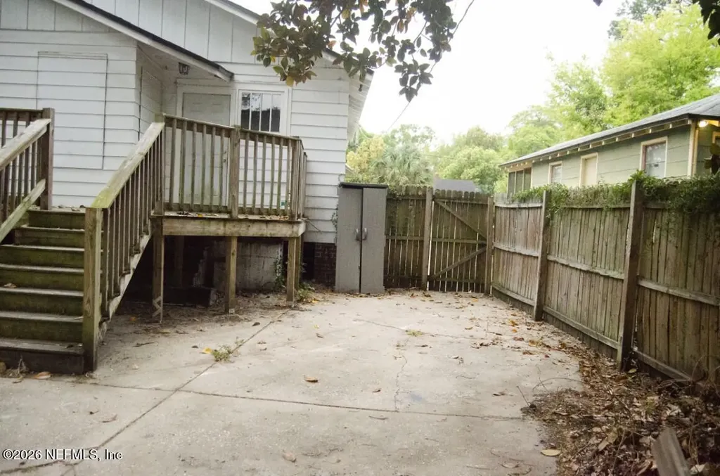 525 W 66th Street Jacksonville FL 32208
