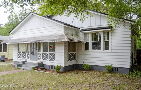 525 W 66th Street Jacksonville FL 32208