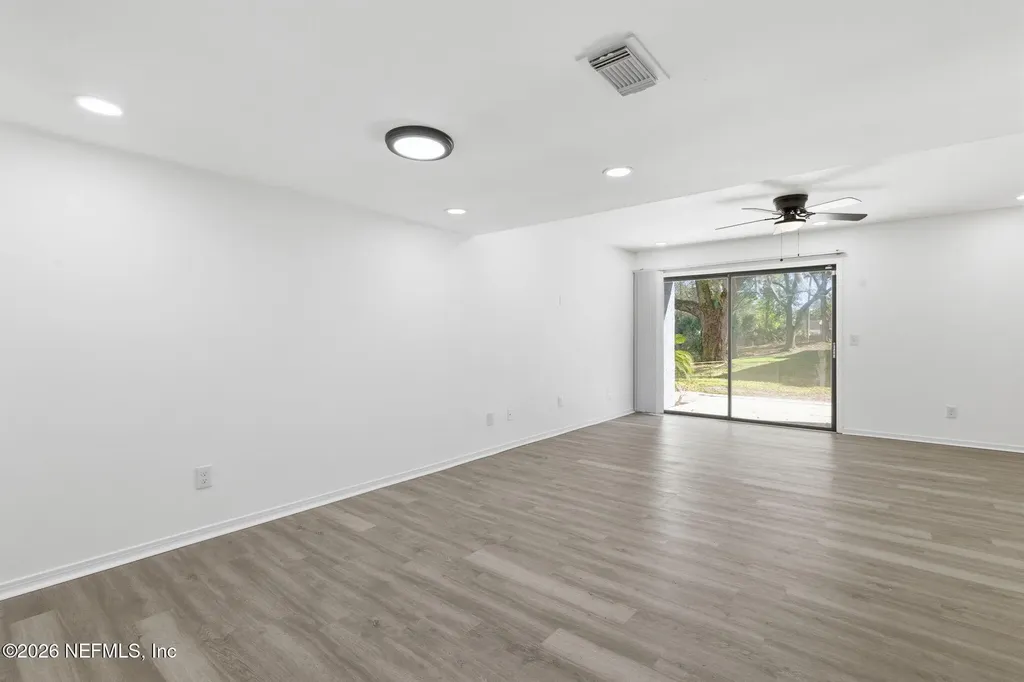 3517 Peeler Road Jacksonville FL 32277