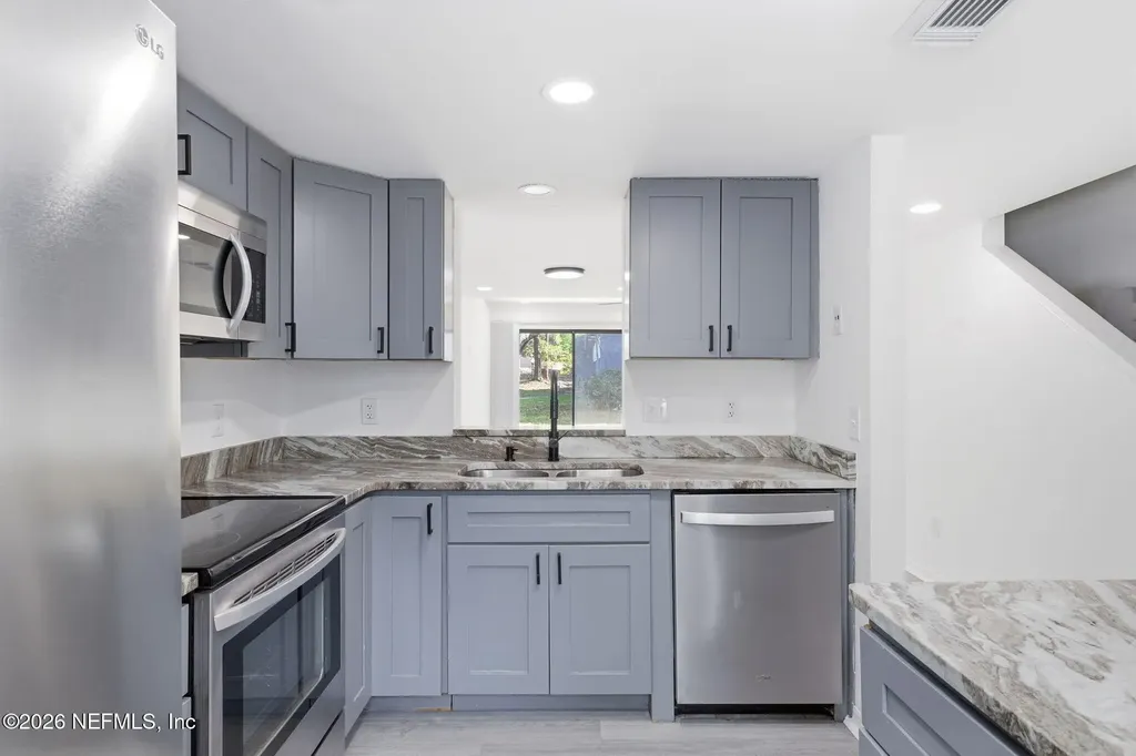 3517 Peeler Road Jacksonville FL 32277