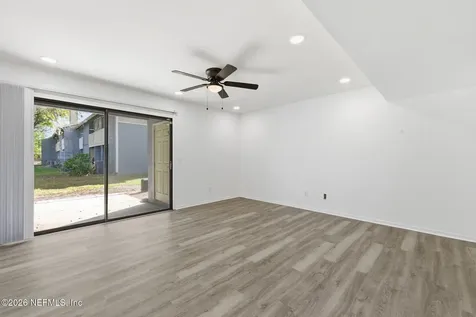 3517 Peeler Road Jacksonville FL 32277