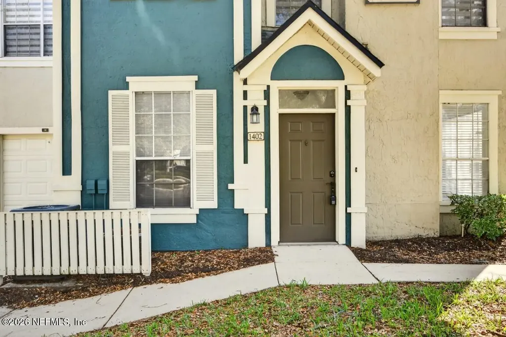 13703 Richmond Park Drive N Jacksonville FL 32224