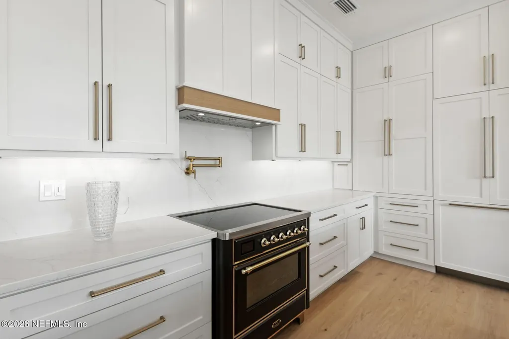 1114 White Street Fernandina Beach FL 32034