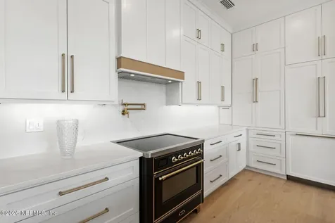 1114 White Street Fernandina Beach FL 32034