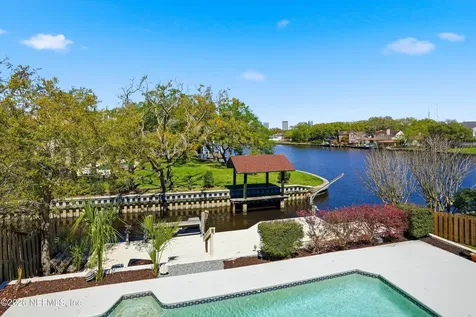 833 Sorrento Road Jacksonville FL 32207
