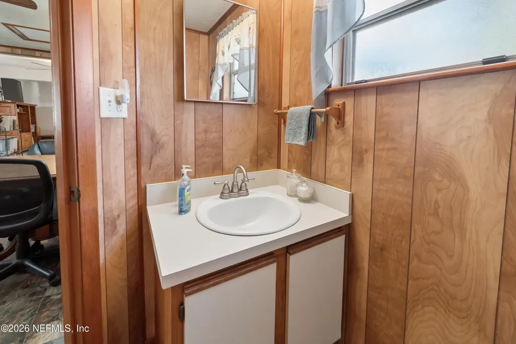 18273 NW State Road 16 Starke FL 32091