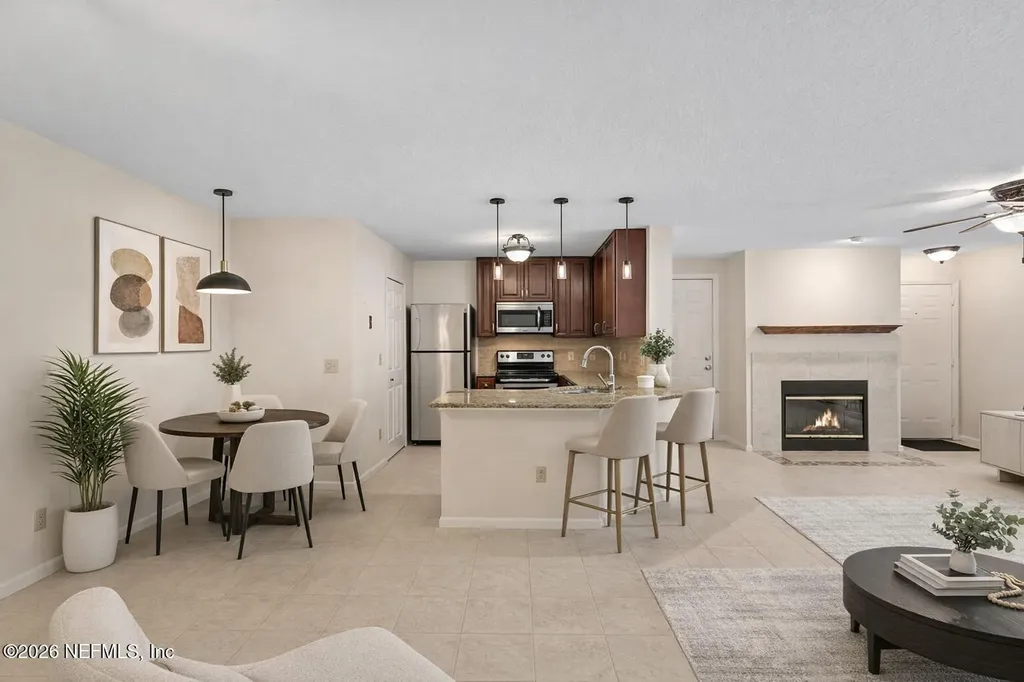 13715 Richmond Park Drive N Jacksonville FL 32224