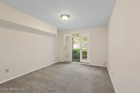 13715 Richmond Park Drive N Jacksonville FL 32224