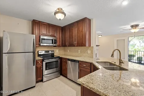 13715 Richmond Park Drive N Jacksonville FL 32224