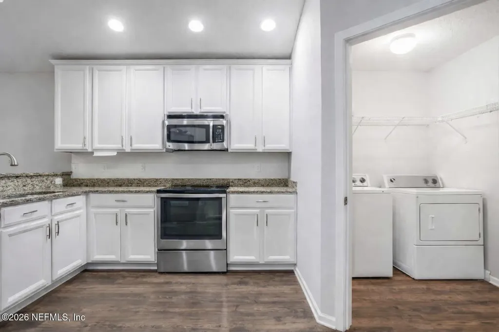 373 W New England Drive Elkton FL 32033