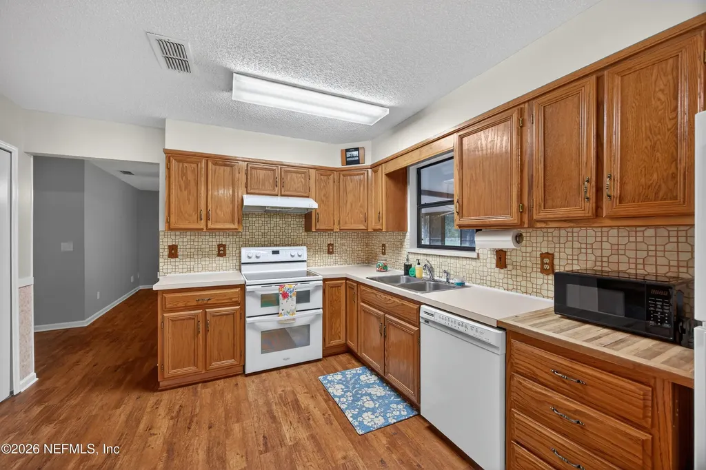 4537 Junction Drive Middleburg FL 32068